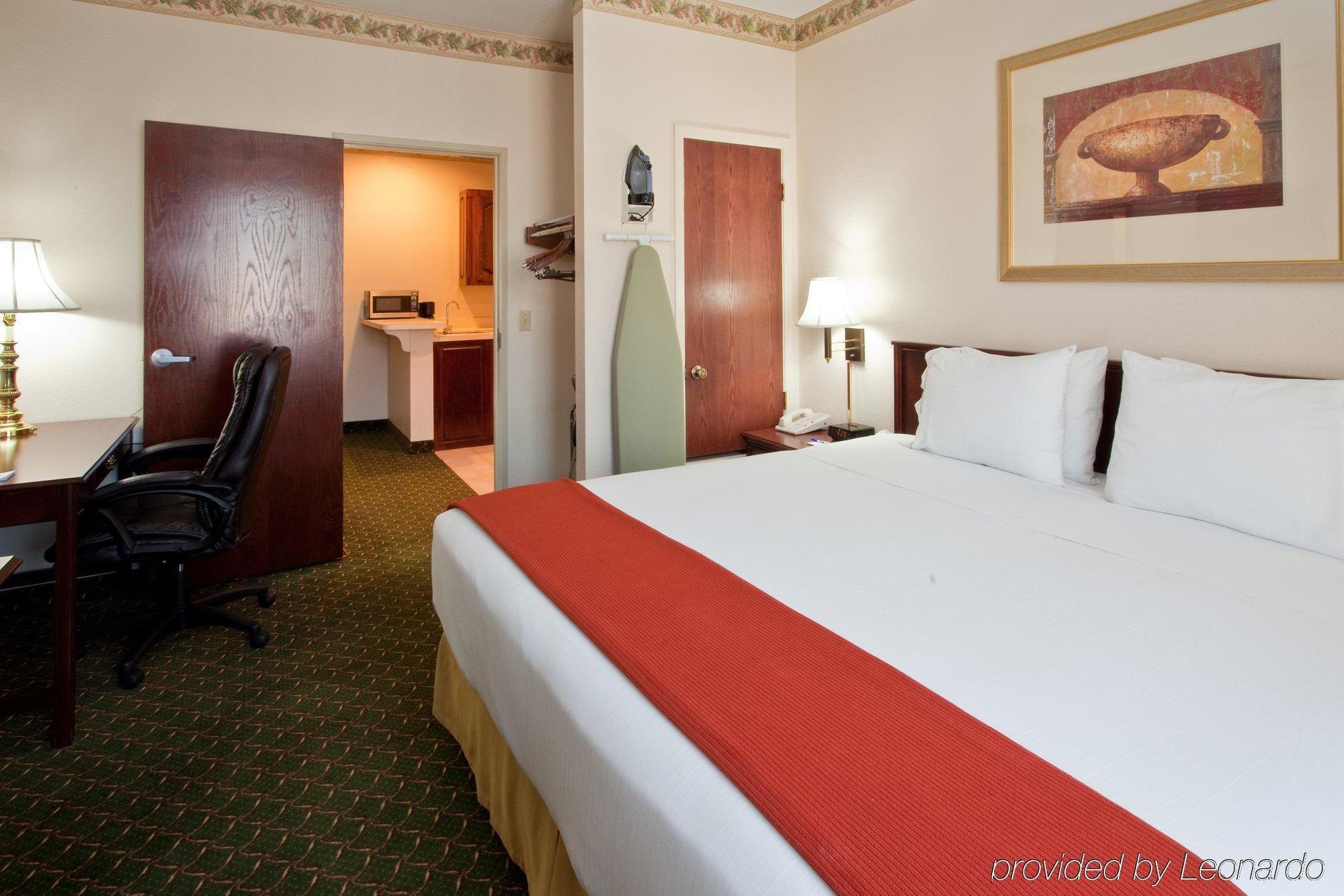 Country Inn & Suites By Radisson, Fort Worth West L-30 Nas Jrb Room photo